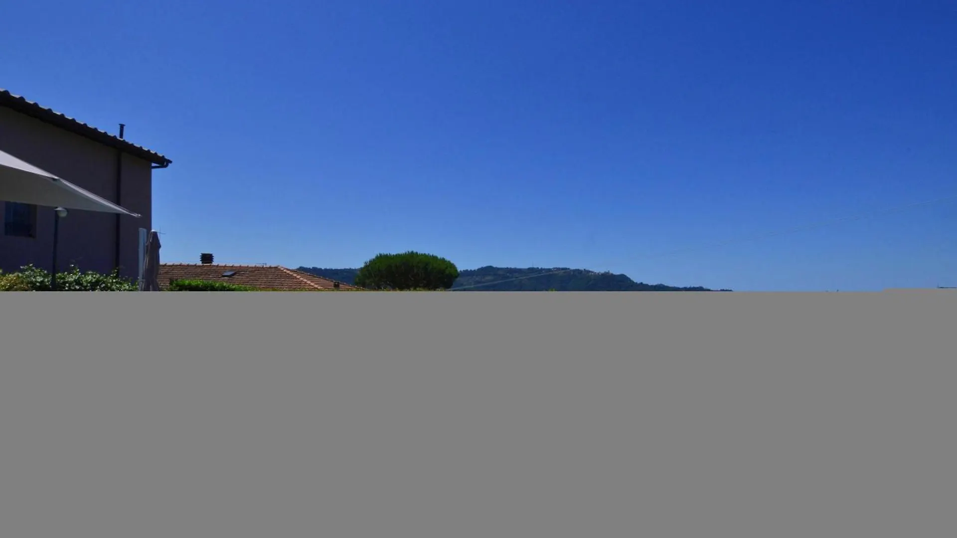 Ginepro Grillo - Happy Rentals Camaiore Itália
